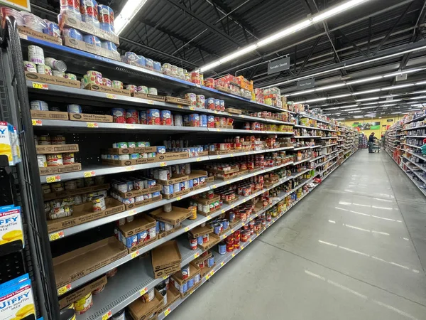 Augusta Usa Walmart Lebensmittelgeschäft Innenausstattung Kann Sektion Und Menschen — Stockfoto