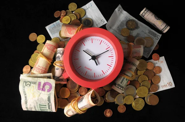 Tempo Dinheiro Concept Relógio Moeda — Fotografia de Stock