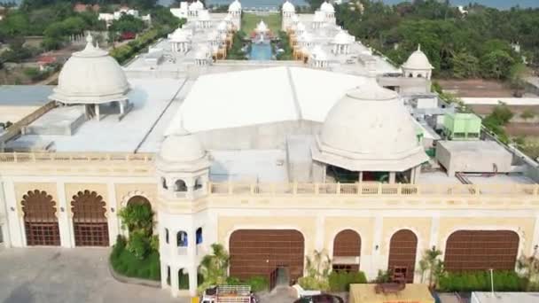 Aerial Slow Movement White Buildings Park Chennai — Stok video