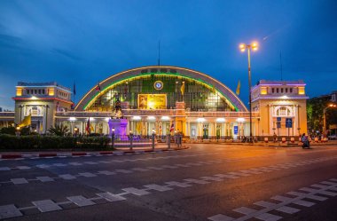 Hua Lamphong tren istasyonu Tayland 'ın başkenti Bangkok Tayland Asya' daki ana tren istasyonudur.
