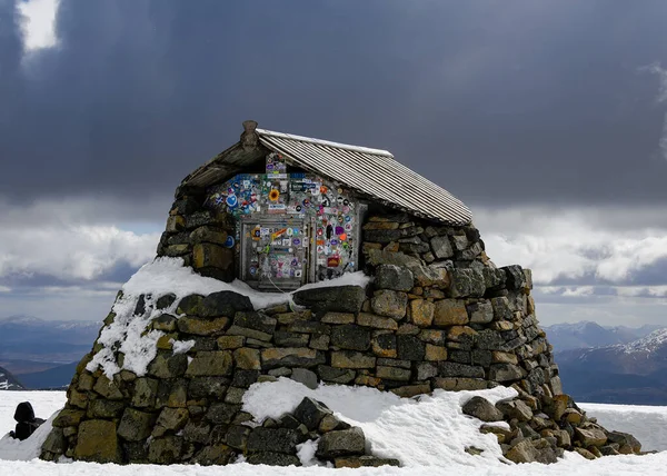 Mountain Hut Former Observatory Scottish Highlands — стоковое фото