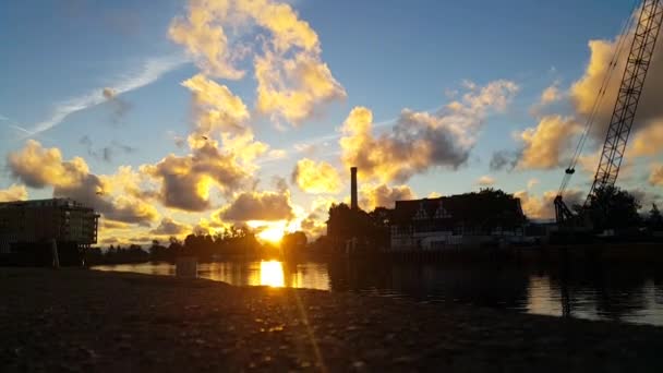 Beautiful View Clouds Moving Timelapse Sunset River Sun Reflecting Water — Stockvideo