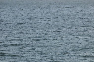 Atlantik Okyanusunda Mavi Su Deseni Öğlen Vaktinde