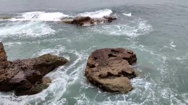 Scenery Sea Ocean Waves Rocky Beach — Vídeo de stock