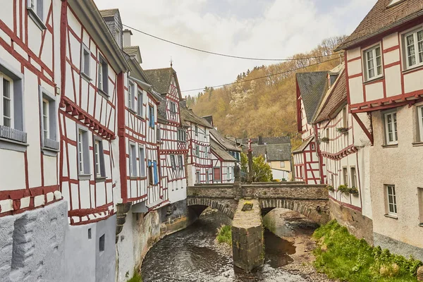 Typical Buildings Little Town Called Monreal Region Eifel Germany — Foto de Stock