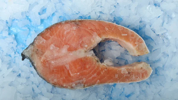 Top View Fresh Raw Salmon Fish Steak Ice Making Delicious — Stock Photo, Image