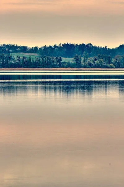 Eine Vertikale Aufnahme Des Maria Laach Sees Glees Eifel — Stockfoto