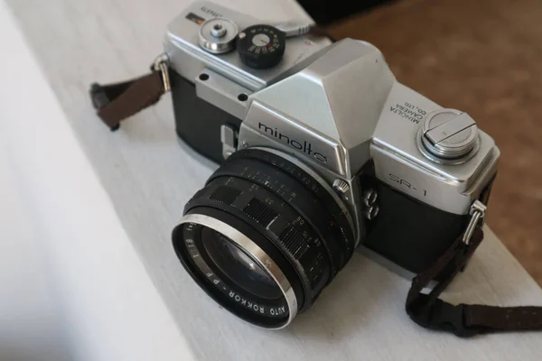 Ένα Κοντινό Πλάνο Της Minolta Rokkor Vintage 35Mm Αναλογική Κάμερα — Φωτογραφία Αρχείου