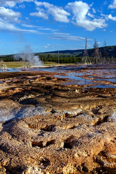 Geysers Coloridos Yellowstone National Park Wyoming Eua — Fotografia de Stock