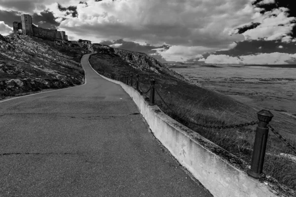 Vue Échelle Grise Une Route Menant Comté Dobrogea Roumanie — Photo