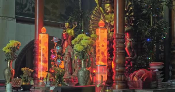 Статуя Будди Всередині Колумбарію Міста Мін Єтнамі — стокове відео