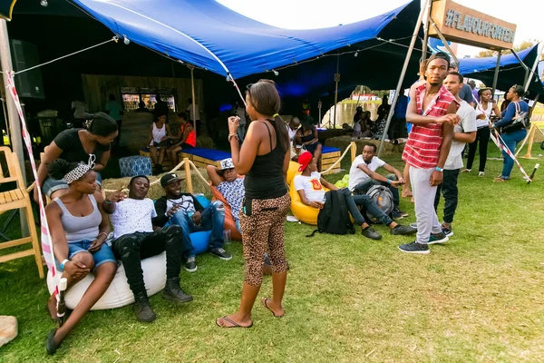 Group Young African People Having Conversation Outdoor Music Festival Johannesburg — Stock Photo, Image