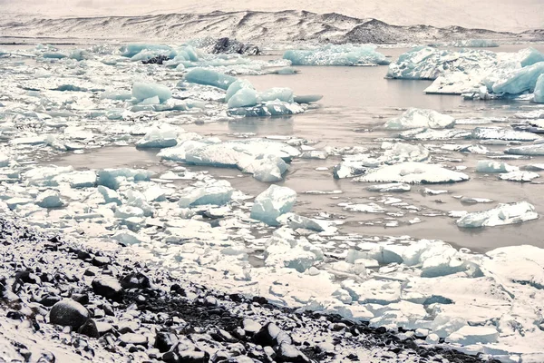 Weitwinkelaufnahme Des Fjallsarlon Glacier Lake Island Mit Vielen Schwimmenden Eisbergen — Stockfoto