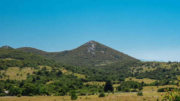 Γραφικό Τοπίο Της Ορεινής Αλυσίδας Velebit Στην Κροατία — Φωτογραφία Αρχείου
