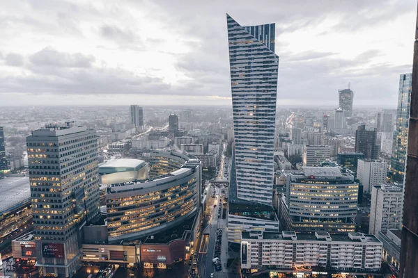 Varşova Nın Güzel Bir Manzarası Başkenti Polonya Daki Binalar Gökdelenlerle — Stok fotoğraf