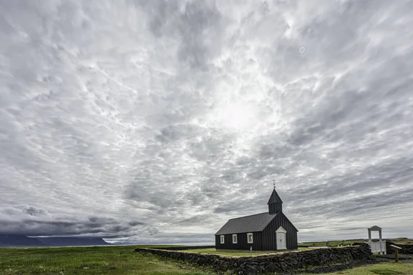 Großer Himmel Über Budir Kirche — Stockfoto