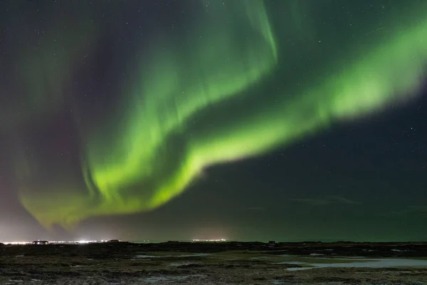 アイスランドのレイキャーンズ スカグイン半島の美しい北の光 — ストック写真