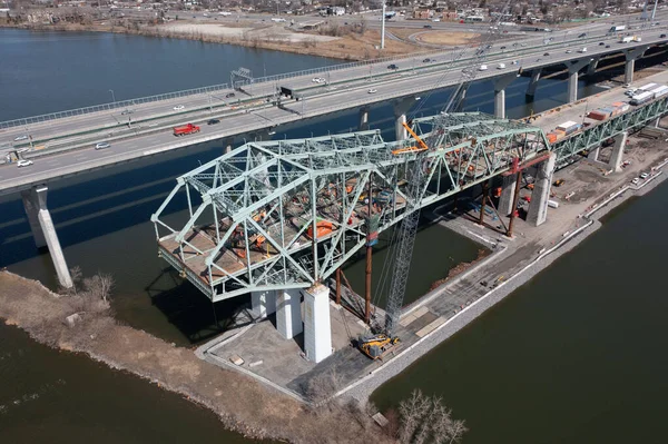 Die Hochwinkelaufnahme Der Champlain Bridge Die Abgebaut Wird Brossard Kanada — Stockfoto