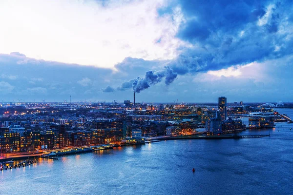 Μια Εναέρια Άποψη Του Άμστερνταμ Βράδυ — Φωτογραφία Αρχείου