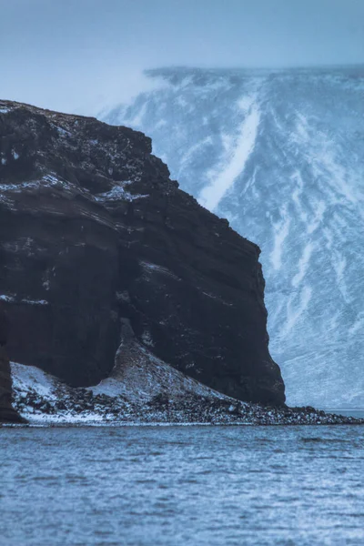 Natural View Freezing Lake Cliffs Kleifarvatn Iceland — Stock Photo, Image