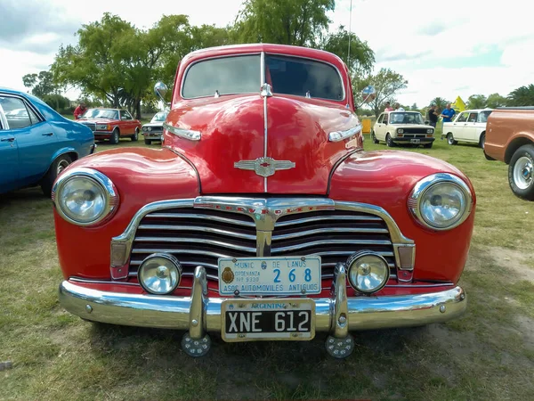 Viejo Chevrolet Rojo Chevy Stylemaster 1948 Coupé Dos Puertas Por — Foto de Stock