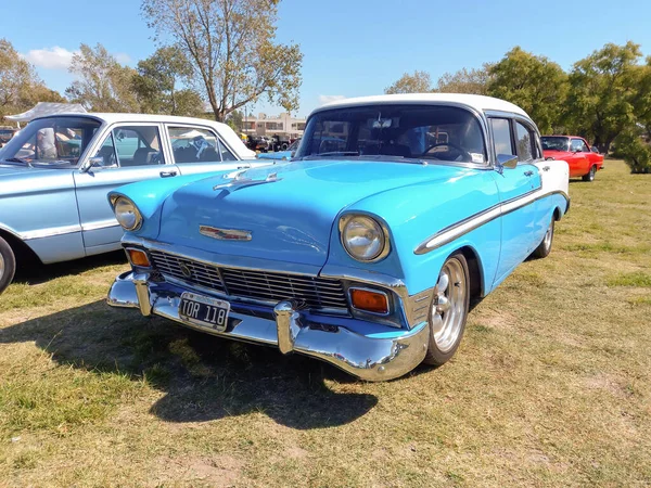 Viejo Cielo Azul Blanco Chevrolet Chevy Bel Air Sedán Cuatro —  Fotos de Stock