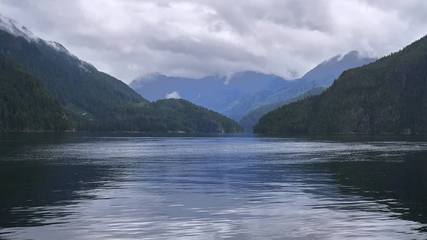 Blick Auf Eine Lange Pazifische Nordwestbucht Einem Launischen Tag Als — Stockfoto