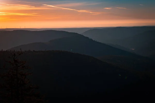 Een Prachtig Uitzicht Heuvels Bij Zonsondergang — Stockfoto