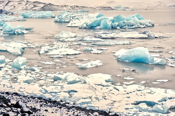 Széles Látószögű Kilátás Fjallsarlon Gleccser Izland Bemutató Sok Lebegő Jéghegyek — Stock Fotó