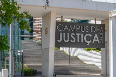 Park das Nacoes 'daki Justica Kampüsü' ne giriş.
