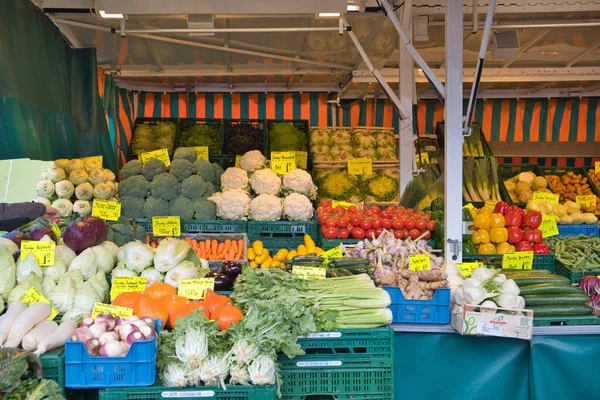 Barracas Venda Flores Frutas Legumes Praça Mercado Bonn Germa — Fotografia de Stock