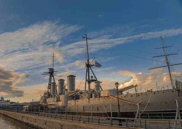 Eine Schöne Aufnahme Georgios Averof Museumsschiff Während Des Sonnenuntergangs — Stockfoto