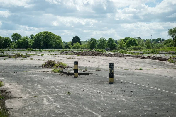 Brownfield arazisi yenilenmeyi ve gelişmeyi bekliyor.
