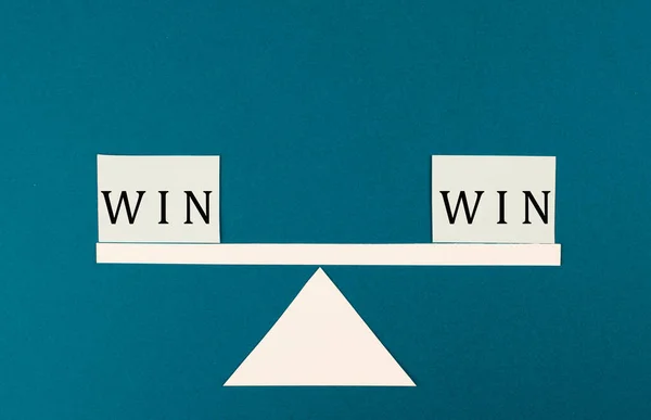 Word Win Standing Paper Problem Solving Winner Mindset Business Education — Stock Photo, Image