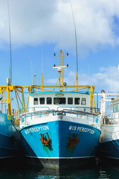 Balıkçı Teknesi Okyanus Yolculuğu Için Hazır — Stok fotoğraf