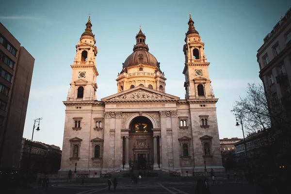 Uma Bela Vista Basílica Santo Estêvão Budapeste Noite Hungria — Fotografia de Stock