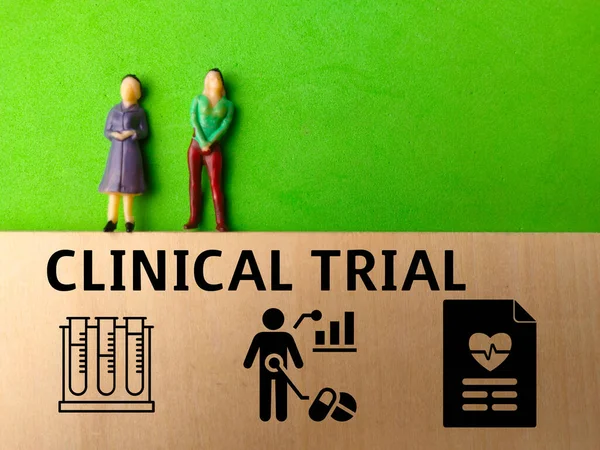 Diseño Personas Miniatura Iconos Con Texto Clinical Trial Sobre Fondo —  Fotos de Stock