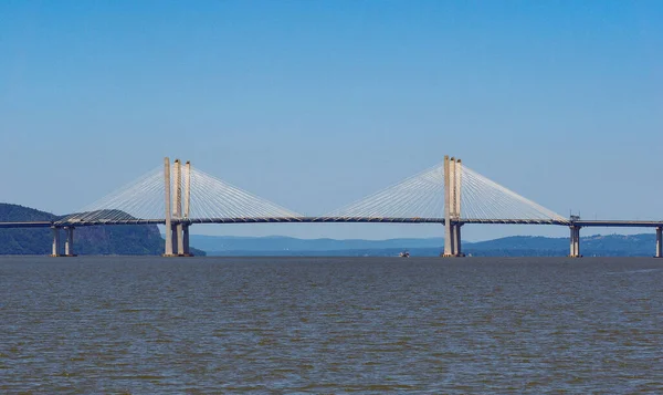 タパン ゼー橋 公式にはマリオ クオモ橋がハドソン川に架かっている ニューヨーク — ストック写真