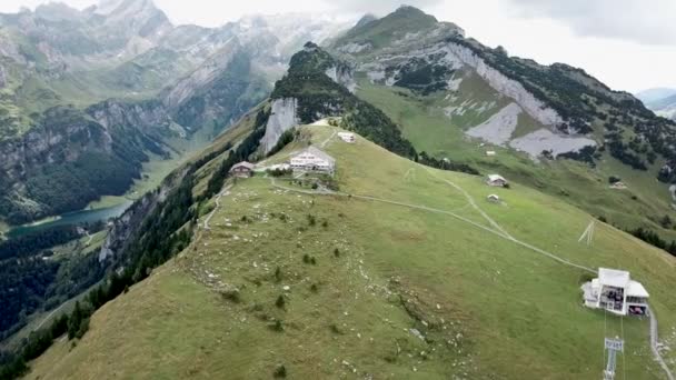 Güneşli Bir Yaz Gününde Sviçre Alpleri Nin Hava Manzarası — Stok video