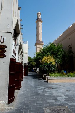 Bur Dubai 'deki minare kulesinin dikey görüntüsü