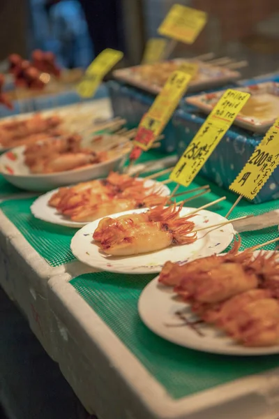 Tiro Vertical Calamares Parrilla Mercado Callejero Alimentos — Foto de Stock