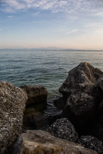 Disparo Vertical Del Lago Constanza Alemania Durante Puesta Del Sol —  Fotos de Stock