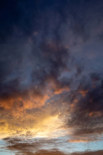 Ein Perfektes Hintergrundbild Eines Farbigen Himmels — Stockfoto