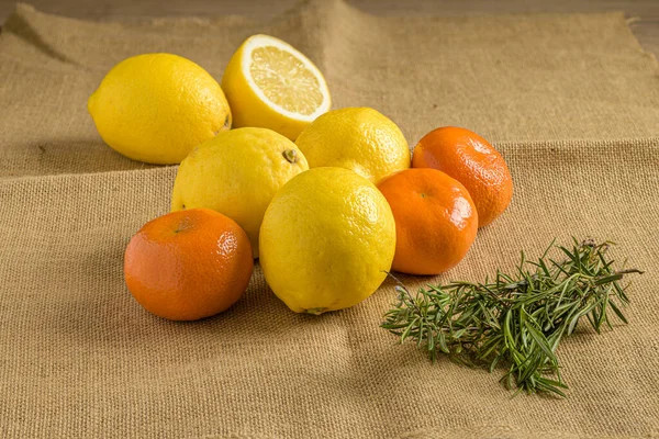 Close Shot Lemons Mandarins Rosemary Fabric — Stock Photo, Image