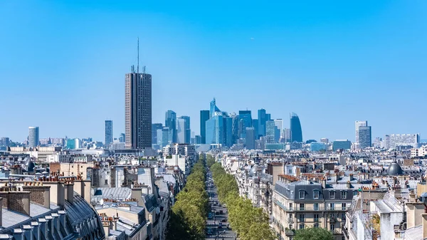 在巴黎 从空中俯瞰La Defense和Street Des Ternes Haussmann Facades和屋顶在首都的一个奢侈品区 — 图库照片