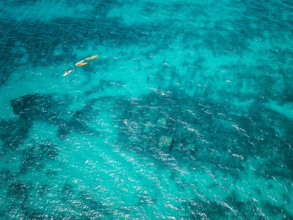 Flygfoto Över Kajakpaddlare Floridas Strand — Stockfoto