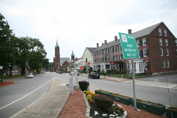 Ein Schöner Blick Auf Zwei Straßen Der Stadt Fitchburg Massachusetts — Stockfoto