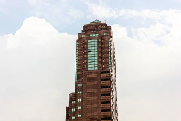 Kuala Lumpur Malajzia Október 2012 Egy Magas Torony Felhőkarcoló Ház — Stock Fotó