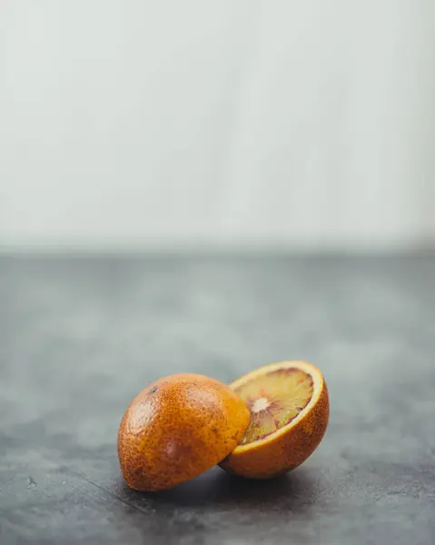 Vertical Closeup Sliced Orange Gray Textured Surface — Stock Photo, Image