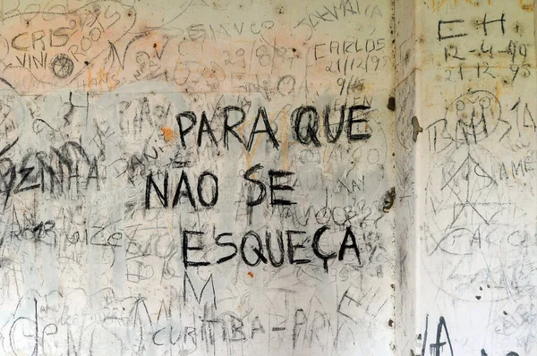 Ruins Graffiti Wall Forget Message Prison Island Ilha Presidio Porto — Stock Photo, Image